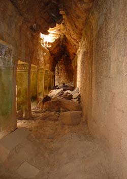 Ta Prohm Corridor, Siem Reap, Cambodia - Hanuman Tourism Voyages